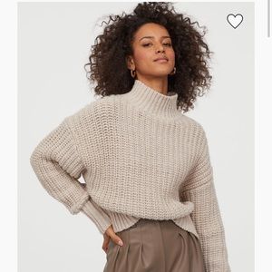 Chunky knit beige sweater size XS